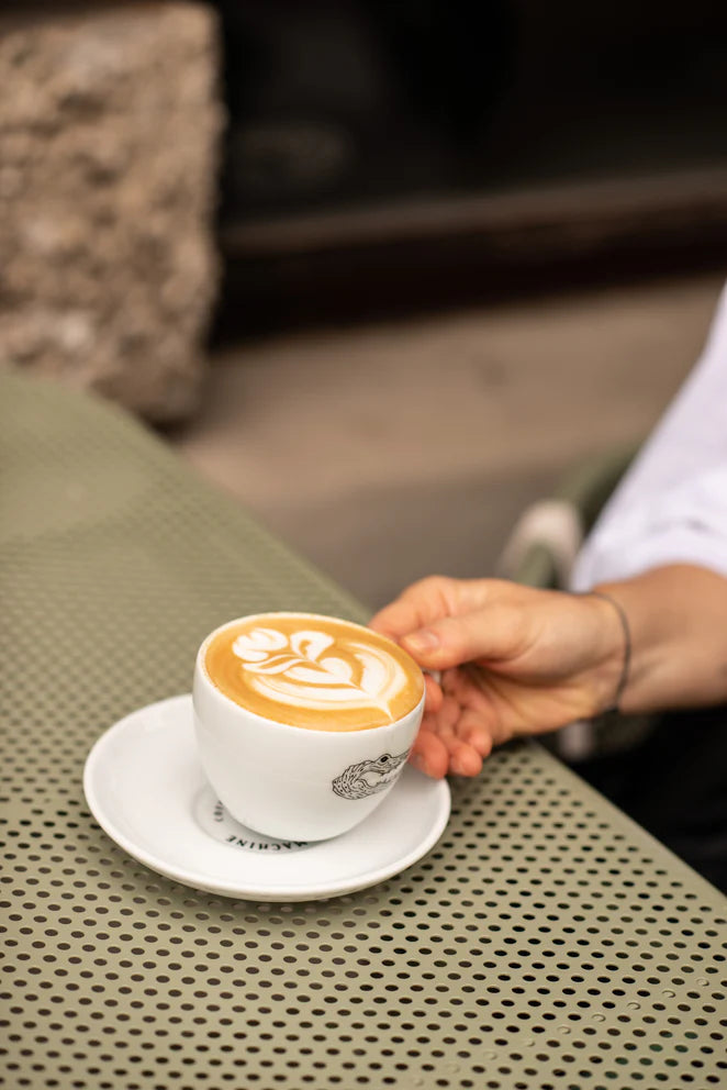 MVSM CROCODILE LOGO CAPPUCCINO CUP