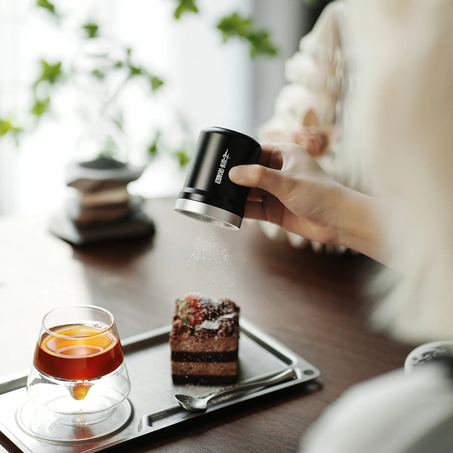 MHW-3BOMBER - Shark Powder Shaker